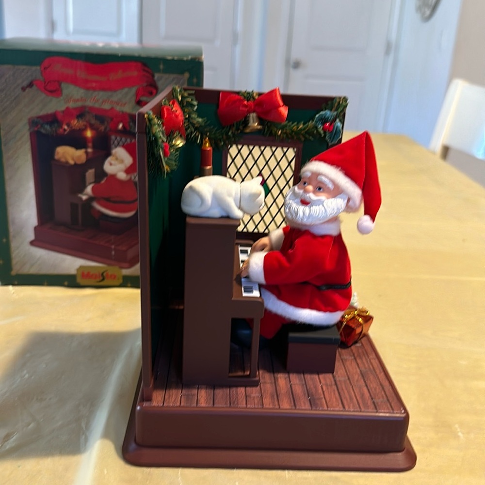 Maisto Santa the Pianist